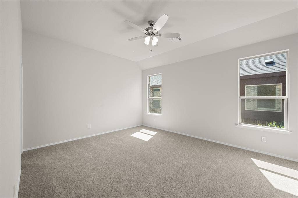 316 Dairy Way, Midlothian, TX 76065 347 Freestall- Primary Suite-1