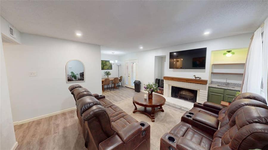 Property photo for 6646 E Lovers Lane, #1601, Dallas, TX