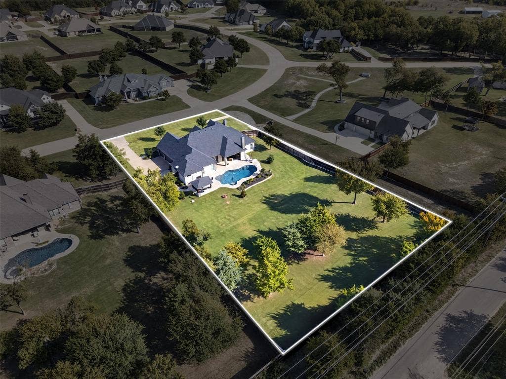 7431 Dillon Circle, Midlothian, TX 76065