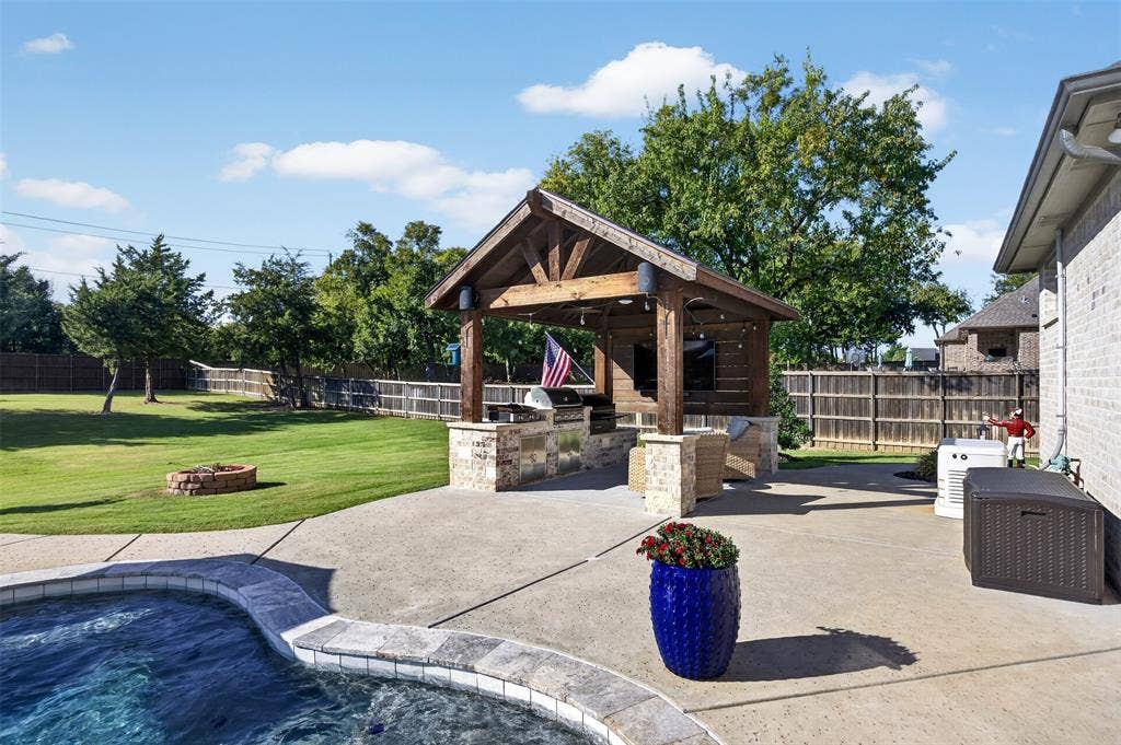 7431 Dillon Circle, Midlothian, TX 76065