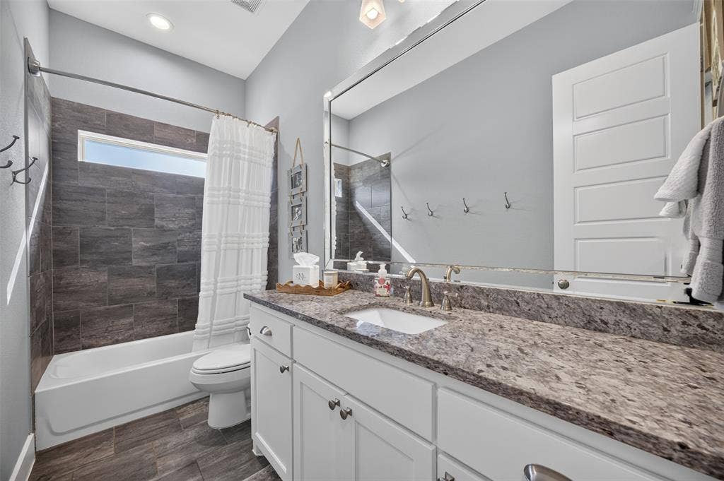 7431 Dillon Circle, Midlothian, TX 76065