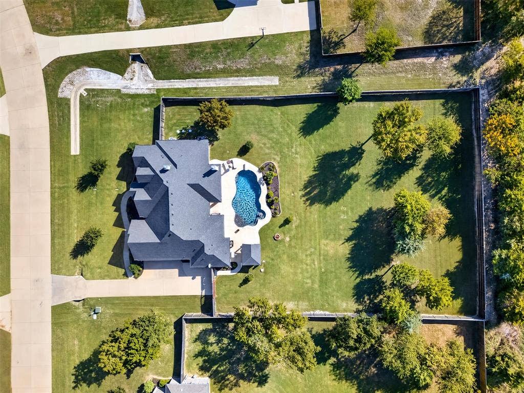 7431 Dillon Circle, Midlothian, TX 76065