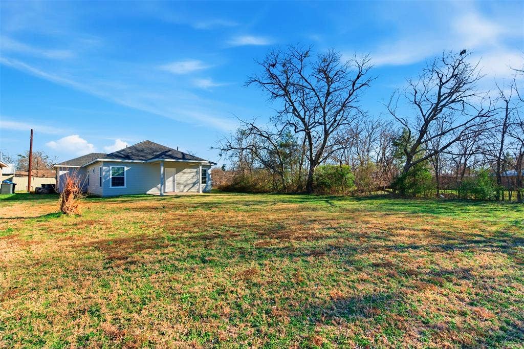 3304 Langford Street, Greenville, TX 75401