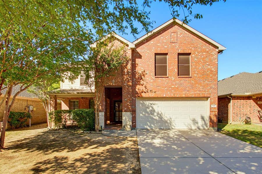 Property photo for 921 Tallahassee Drive, Denton, TX