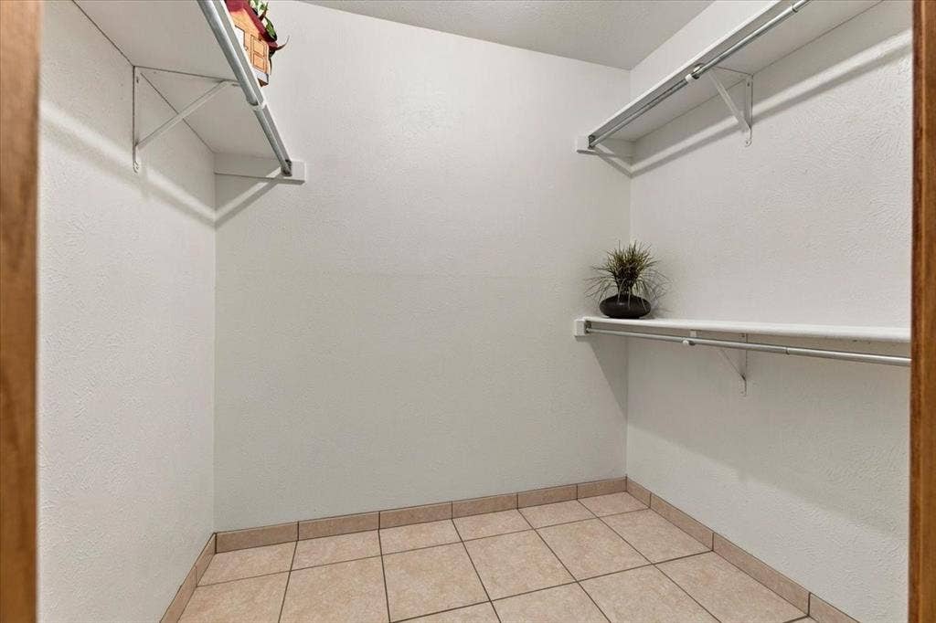 1508 Heidi Drive, Plano, TX 75025 Master bath closet - very roomy