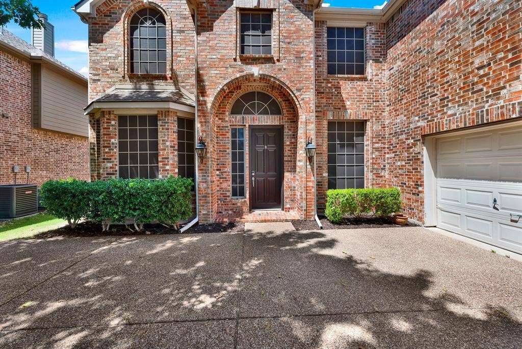 11567 Castle Brook Lane, Frisco, TX 75035