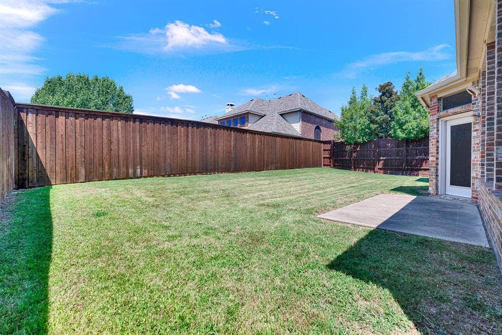 11567 Castle Brook Lane, Frisco, TX 75035