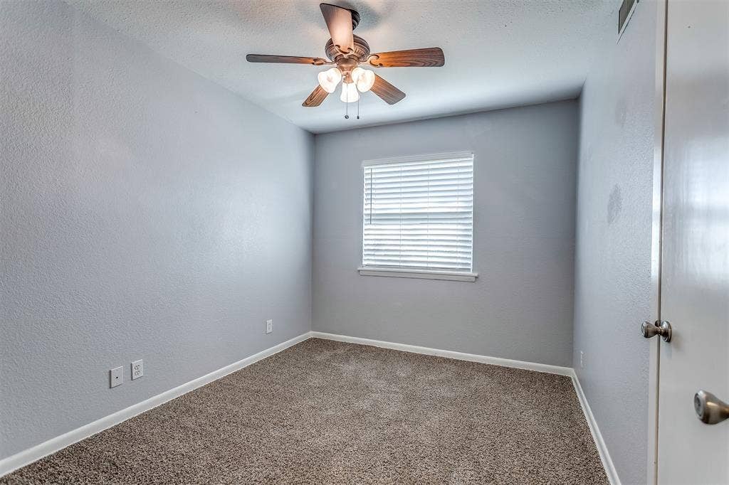 1811 Ferris Avenue, Waxahachie, TX 75165
