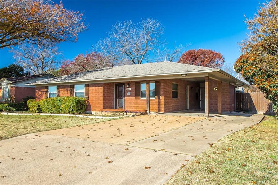 Property photo for 1811 Ferris Avenue, Waxahachie, TX