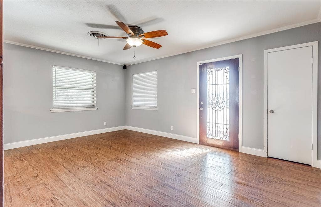1811 Ferris Avenue, Waxahachie, TX 75165