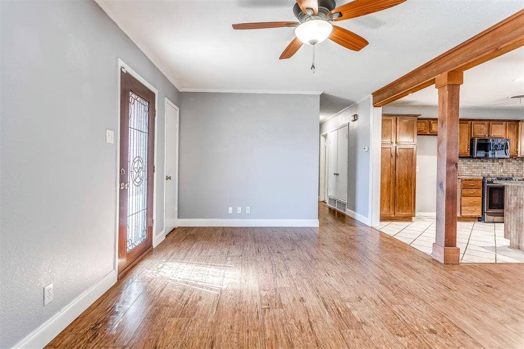 1811 Ferris Avenue, Waxahachie, TX 75165