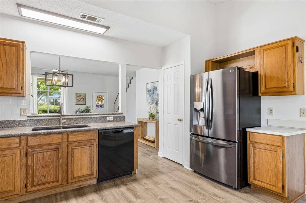 2214 Country Dell Drive, Garland, TX 75040 2214 Country Dell Drive, Garland, TX 75040