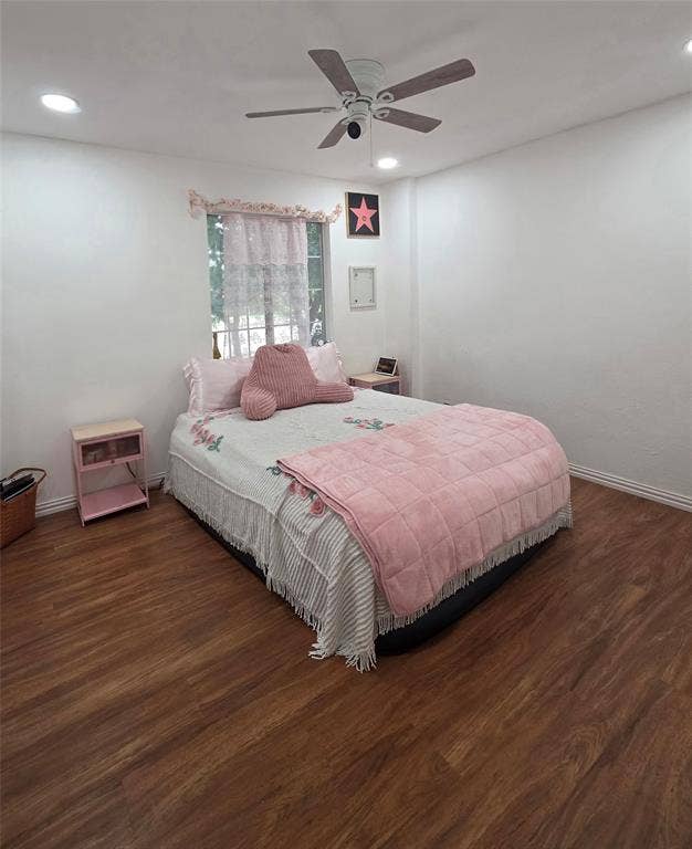 9436 Penny Lane, Irving, TX 75063 Room featuring wood-finish flooring, recessed lighting, and a central ceiling fan