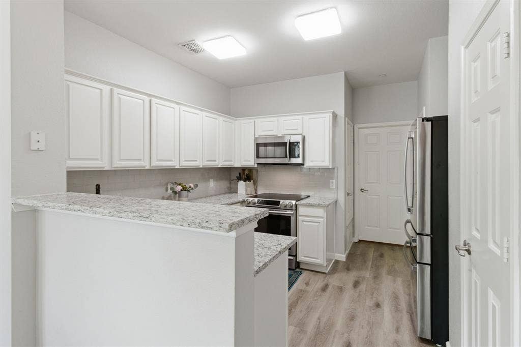 2925 Saint Andrews Drive, Lewisville, TX 75067