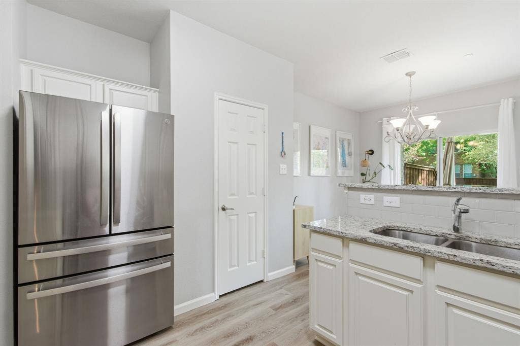 2925 Saint Andrews Drive, Lewisville, TX 75067