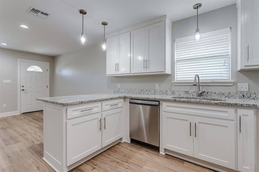 603 Casa Linda Drive, #B, Ennis, TX 75119 603 Casa Linda Drive, #B, Ennis, TX 75119