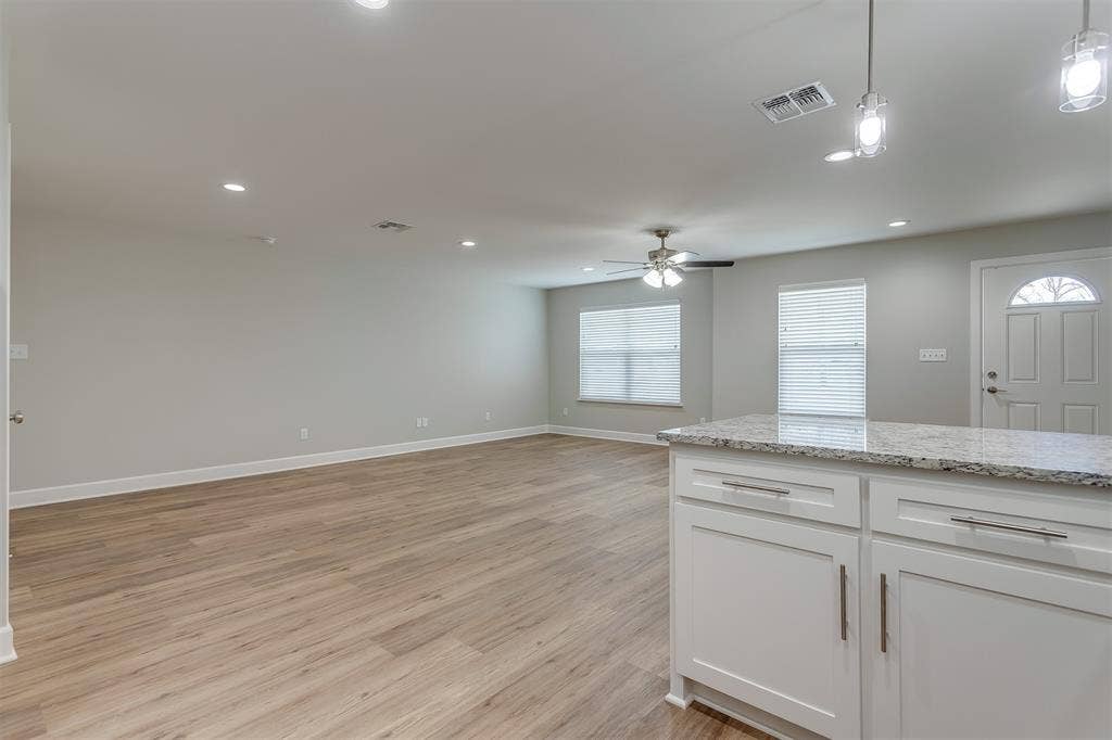 603 Casa Linda Drive, #B, Ennis, TX 75119 603 Casa Linda Drive, #B, Ennis, TX 75119