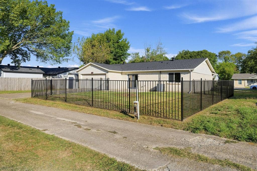 1026 Quebec Drive, Garland, TX 75040 1026 Quebec Drive, Garland, TX 75040