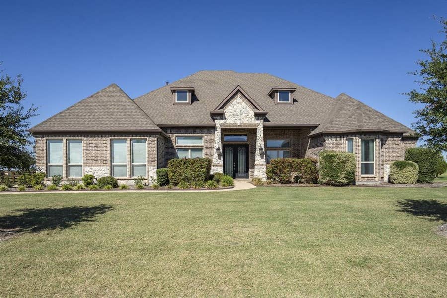 Property photo for 2924 Prairie View Drive, Northlake, TX