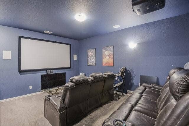 909 Heath Creek Drive, DeSoto, TX 75115