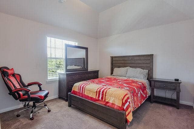 909 Heath Creek Drive, DeSoto, TX 75115
