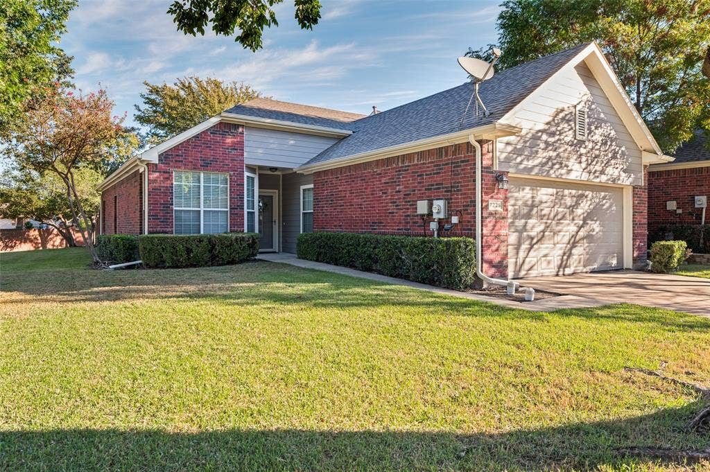 7225 Rembrandt Drive, Plano, TX 75093 7225 Rembrandt Drive, Plano, TX 75093