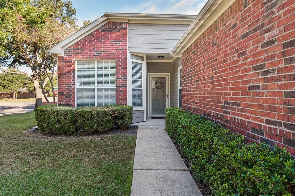 7225 Rembrandt Drive, Plano, TX 75093 7225 Rembrandt Drive, Plano, TX 75093