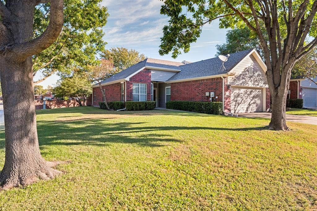 7225 Rembrandt Drive, Plano, TX 75093 7225 Rembrandt Drive, Plano, TX 75093