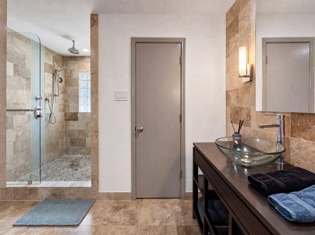 705 Rochelle Boulevard, Irving, TX 75062