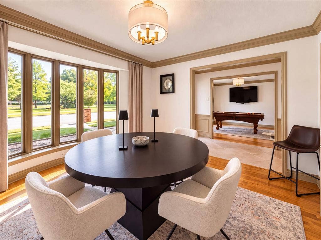 705 Rochelle Boulevard, Irving, TX 75062