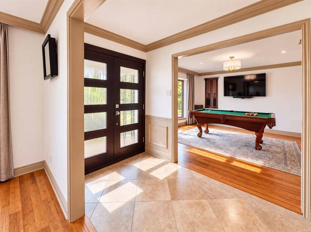 705 Rochelle Boulevard, Irving, TX 75062