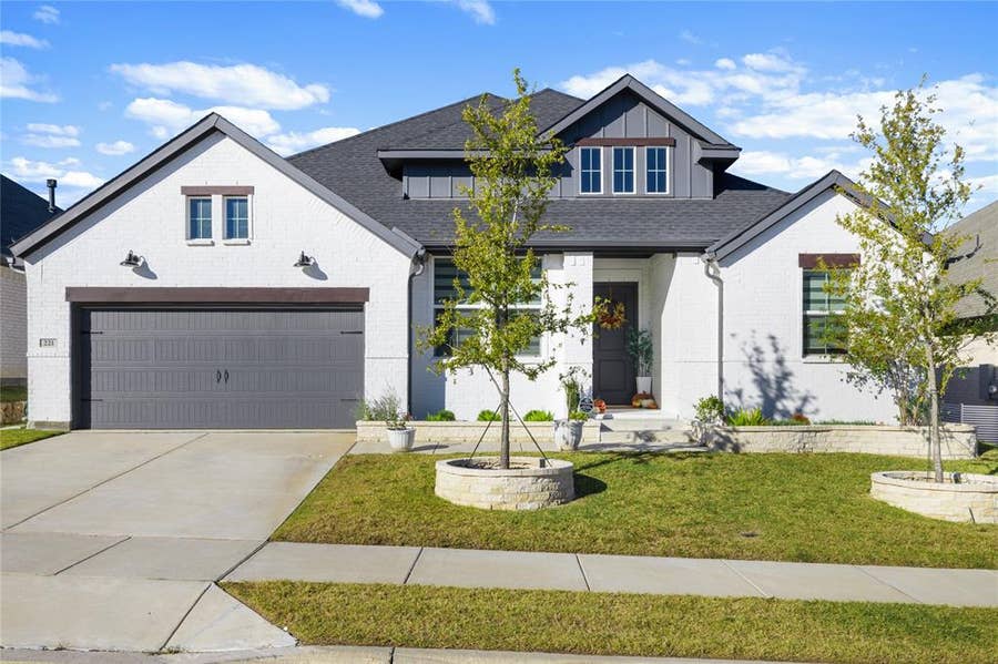 Property photo for 221 Diamond Dale, Lavon, TX