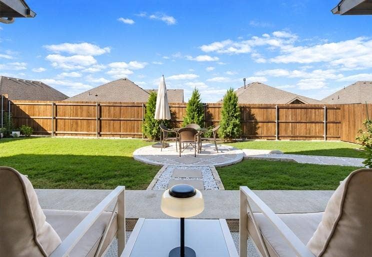221 Diamond Dale, Lavon, TX 75166