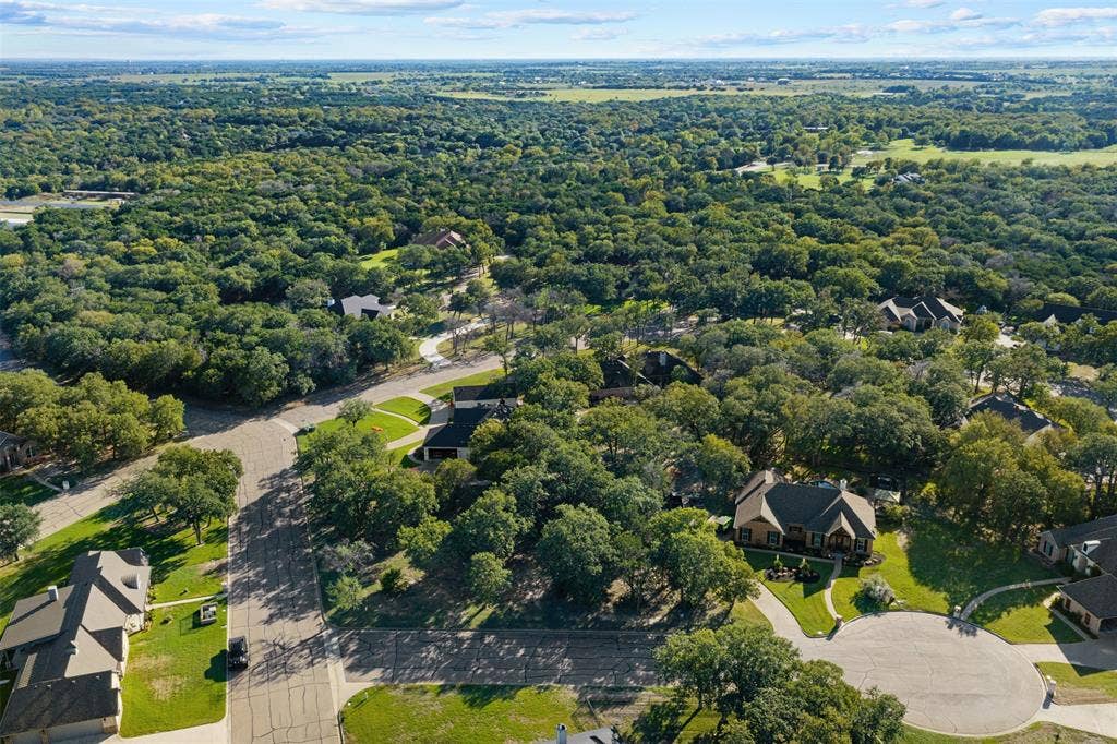 1027 Dominion Oaks Drive, China Spring, TX 76633 Ariel views of the neighborhood