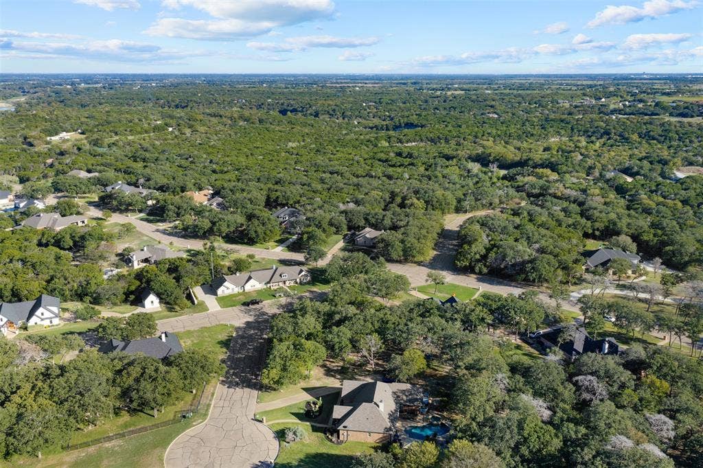 1027 Dominion Oaks Drive, China Spring, TX 76633 Ariel views of the neighborhood