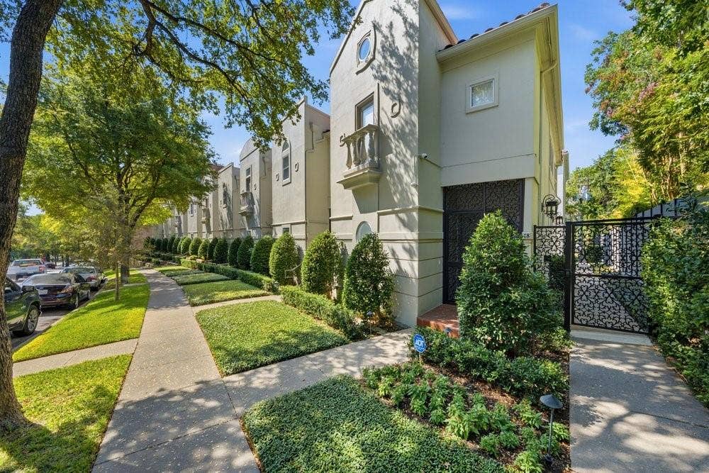 3707 Gilbert Avenue, #17, Dallas, TX 75219 3707 Gilbert Avenue, #17, Dallas, TX 75219