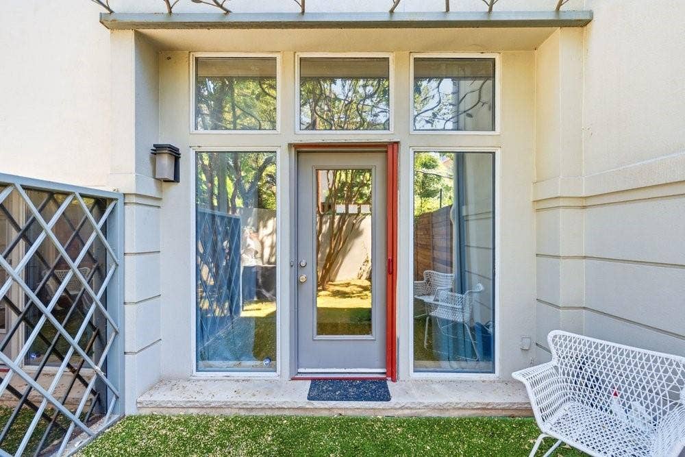 3707 Gilbert Avenue, #17, Dallas, TX 75219 3707 Gilbert Avenue, #17, Dallas, TX 75219