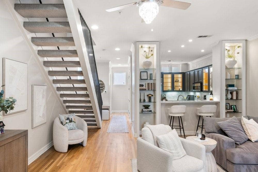 3707 Gilbert Avenue, #17, Dallas, TX 75219 3707 Gilbert Avenue, #17, Dallas, TX 75219
