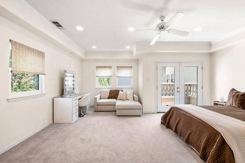 3707 Gilbert Avenue, #17, Dallas, TX 75219 3707 Gilbert Avenue, #17, Dallas, TX 75219
