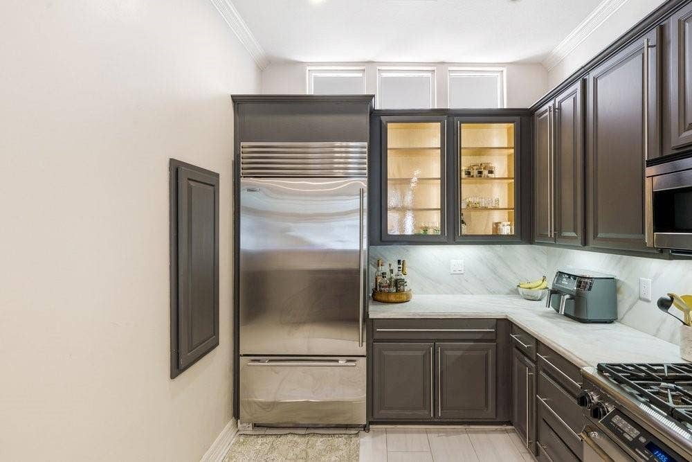 3707 Gilbert Avenue, #17, Dallas, TX 75219 3707 Gilbert Avenue, #17, Dallas, TX 75219
