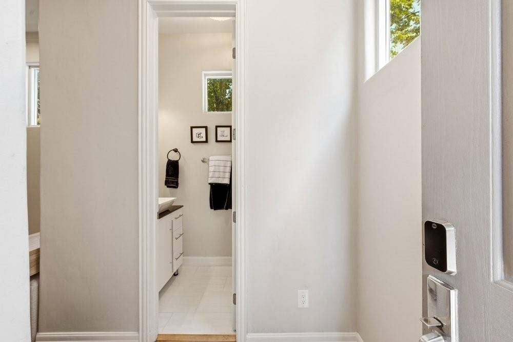 3707 Gilbert Avenue, #17, Dallas, TX 75219 3707 Gilbert Avenue, #17, Dallas, TX 75219