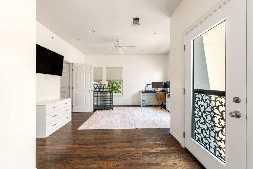 3707 Gilbert Avenue, #17, Dallas, TX 75219 3707 Gilbert Avenue, #17, Dallas, TX 75219