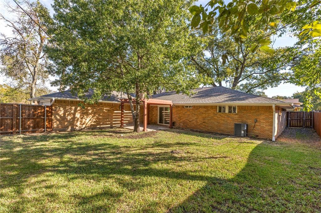 4012 Shady Hollow Lane, Dallas, TX 75233 4012 Shady Hollow Lane, Dallas, TX 75233