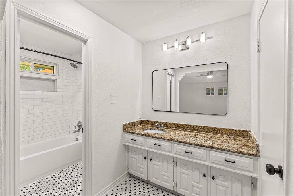 4012 Shady Hollow Lane, Dallas, TX 75233 4012 Shady Hollow Lane, Dallas, TX 75233