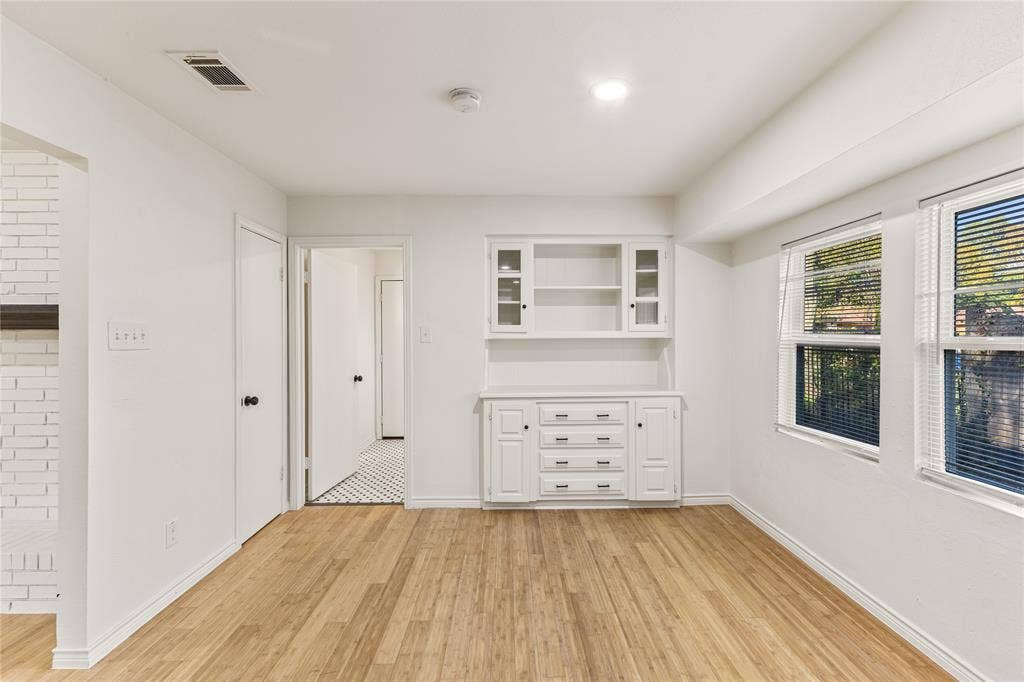 4012 Shady Hollow Lane, Dallas, TX 75233 4012 Shady Hollow Lane, Dallas, TX 75233