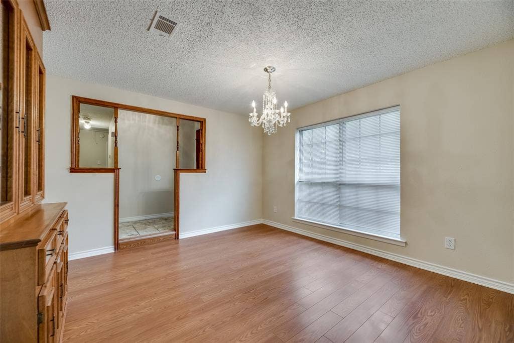 908 Chamberlain Street, Irving, TX 75060 908 Chamberlain Street, Irving, TX 75060