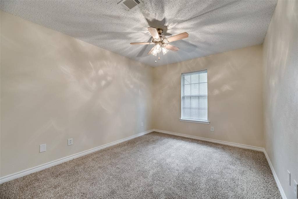 908 Chamberlain Street, Irving, TX 75060 908 Chamberlain Street, Irving, TX 75060