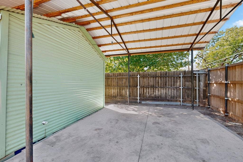 2213 Huskey Street, Garland, TX 75041 2213 Huskey Street, Garland, TX 75041