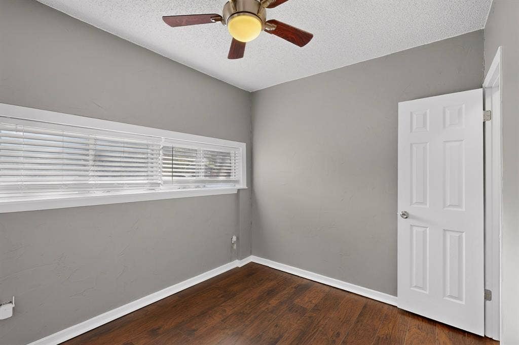 2213 Huskey Street, Garland, TX 75041 2213 Huskey Street, Garland, TX 75041