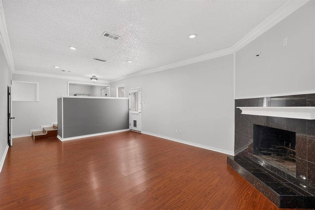 2213 Huskey Street, Garland, TX 75041 2213 Huskey Street, Garland, TX 75041